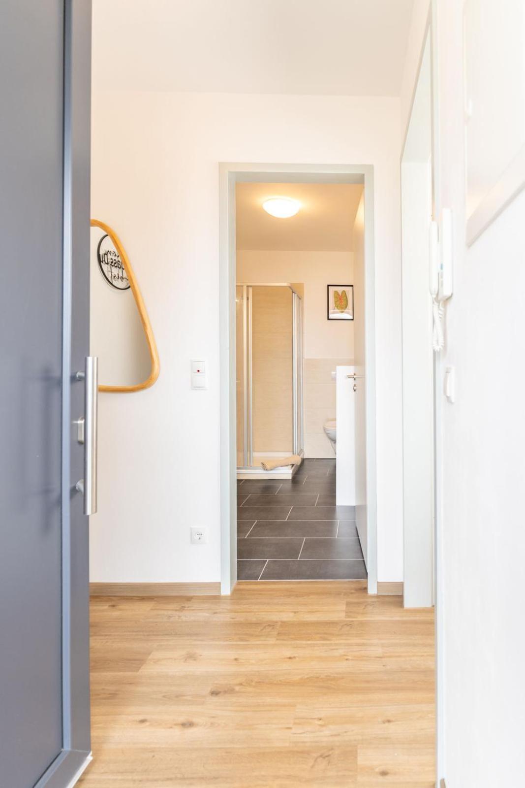 Modernes Apartment Mit Privatem Stellplatz Wenige Minuten Von Der Innenstadt & Mosel Koblenz  Exterior foto